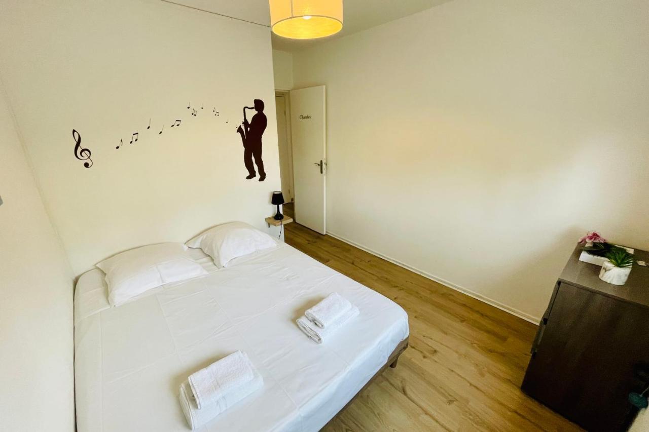 Luminous Apartment With Parking Near The City Center 瑟农 外观 照片