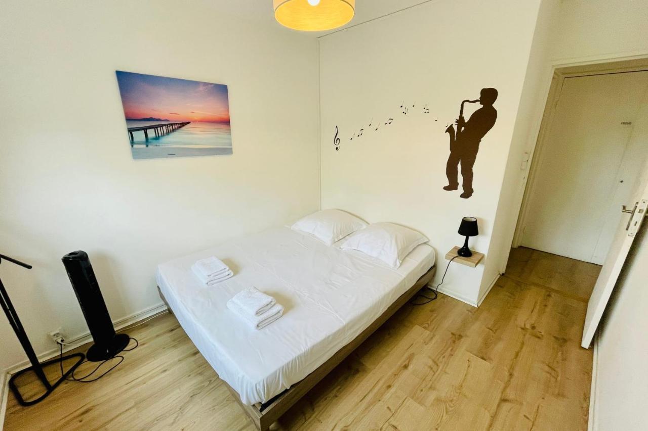 Luminous Apartment With Parking Near The City Center 瑟农 外观 照片