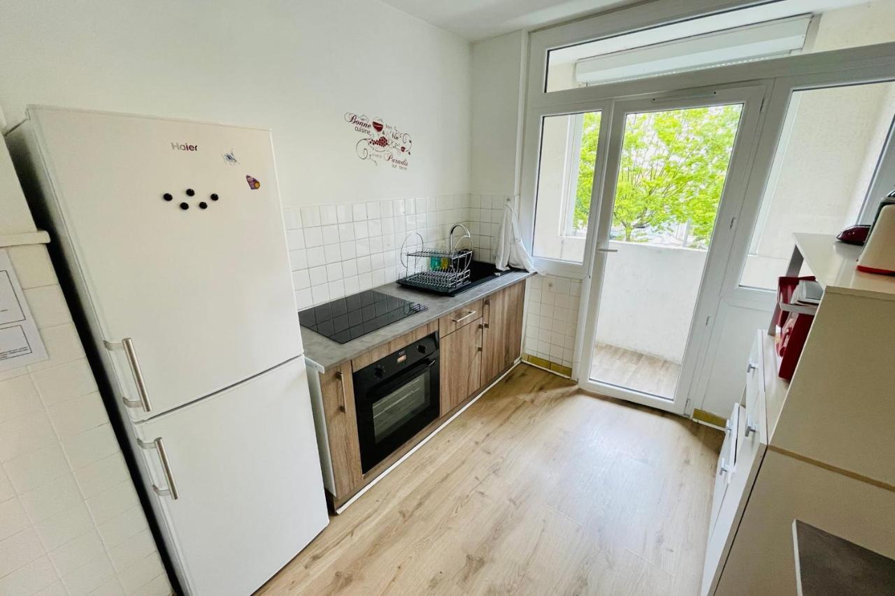 Luminous Apartment With Parking Near The City Center 瑟农 外观 照片