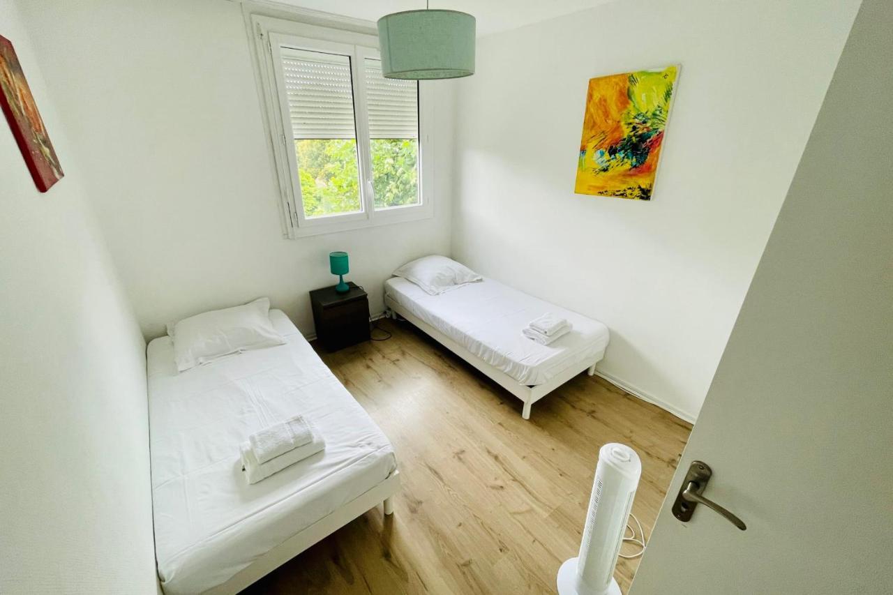 Luminous Apartment With Parking Near The City Center 瑟农 外观 照片